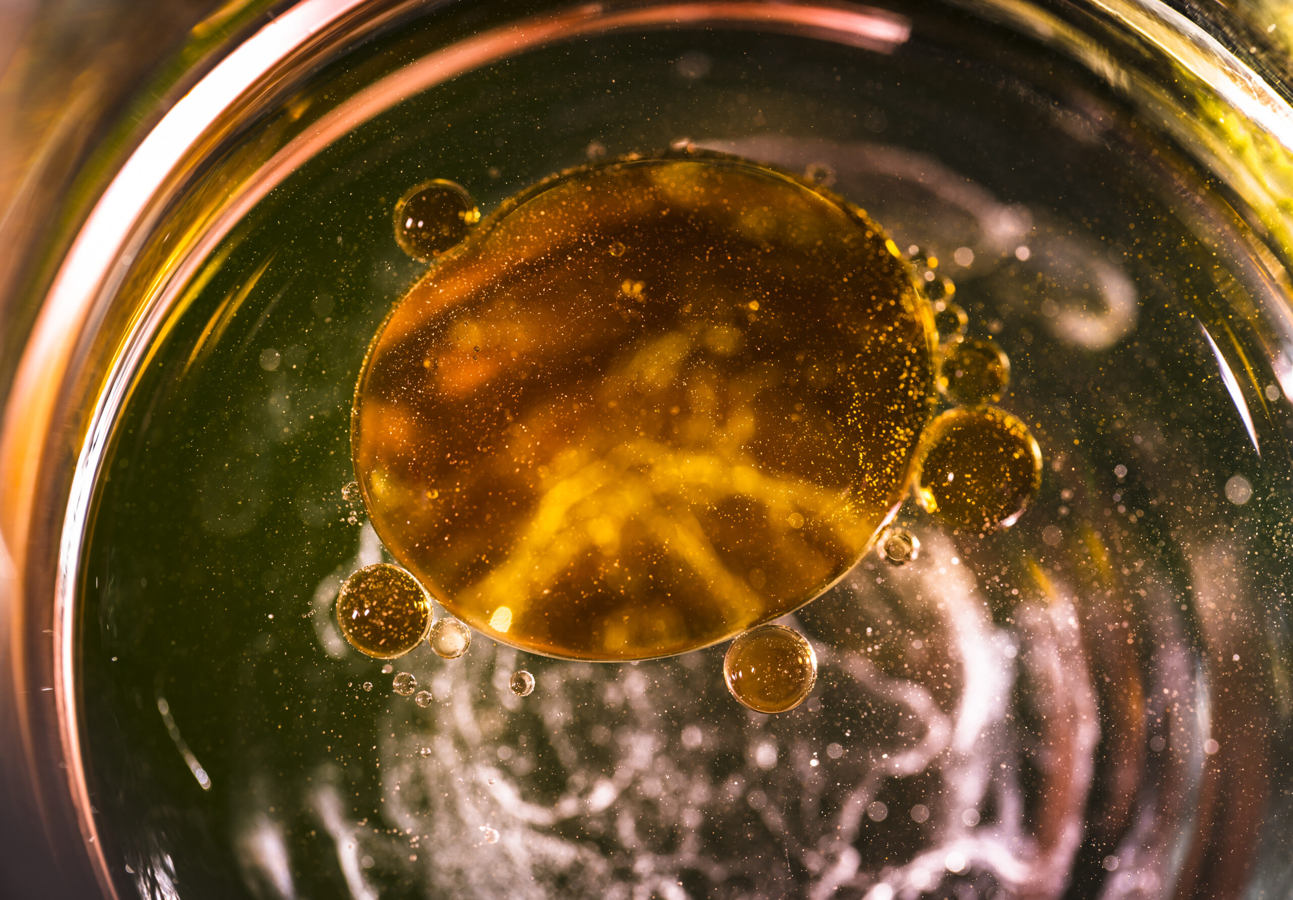 What Is Live Rosin? Its Uses and Benefits