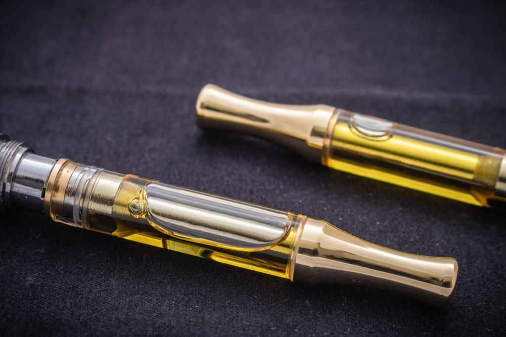 Exploring The Pros And Cons Of Cannabis Vape Cartridges